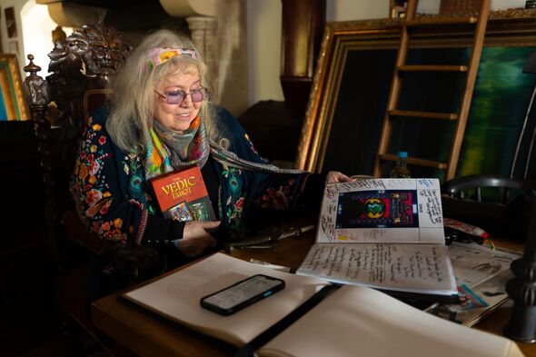Dwina Gibb Tarot Cards