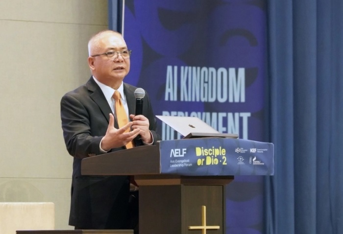 Dr. Bambang Budijanto, general secretary of the Asia Evangelical Alliance, delivers the opening address at the Asia Evangelical Leadership Forum in Seoul, outlining a decade-long vision for discipleship across Asia.