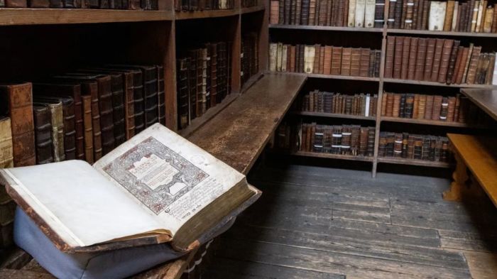 A rare 1588 Welsh Bible from Westminster Abbey’s Library collection is on public display for the first time at St. Davids Cathedral from June 17, 2025, to July 9.