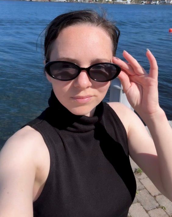  Reykja Elle