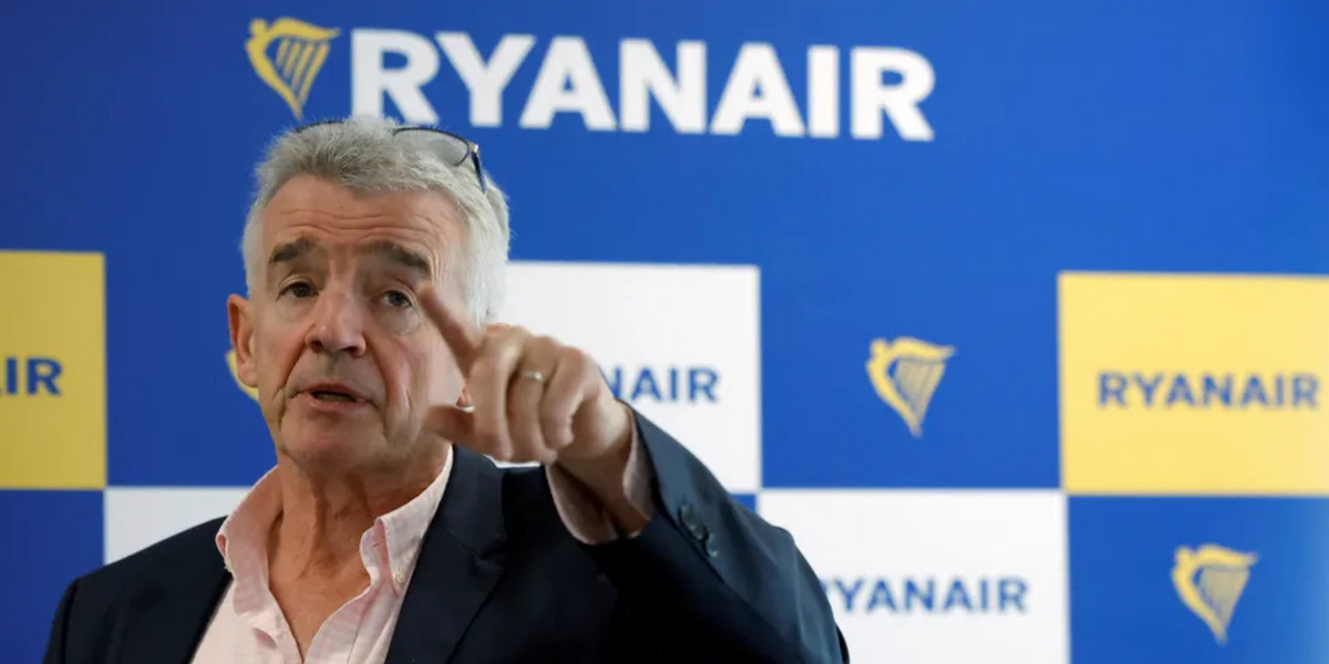 Ryanair: Airline hikes bonuses for staff who catch flyers' oversized bags