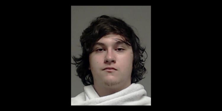 Federal Officials Say Dallas Shooter Wanted To Kill ICE Agents, Not Detainees