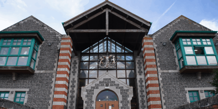 Kent fraudster who left friends homeless in multi-million-pound scam to fund betting habit is jailed