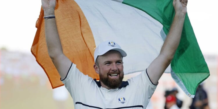 Shane Lowry breaks down in tears and gives emotional interview after Ryder Cup heroics