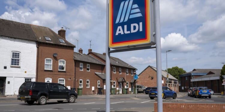 Aldi introduces new £14 rule for 65 supermarkets in UK-first | UK | News