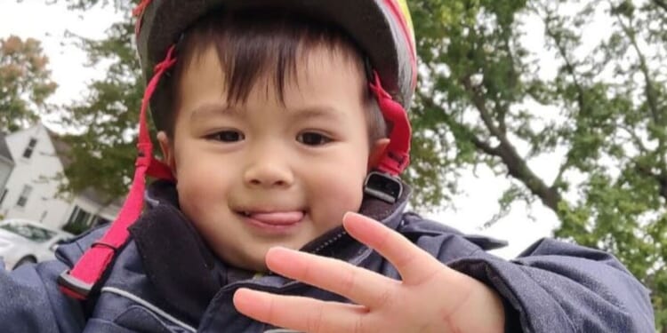 Boy, 5, burned to death in front of his mom during ADHD treatment as family sues | US | News