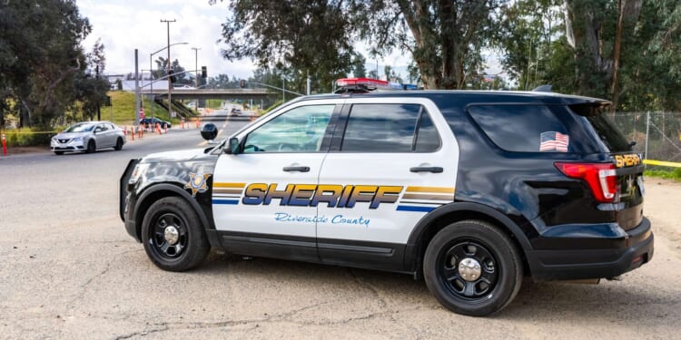 Brickbat: Love Triangle