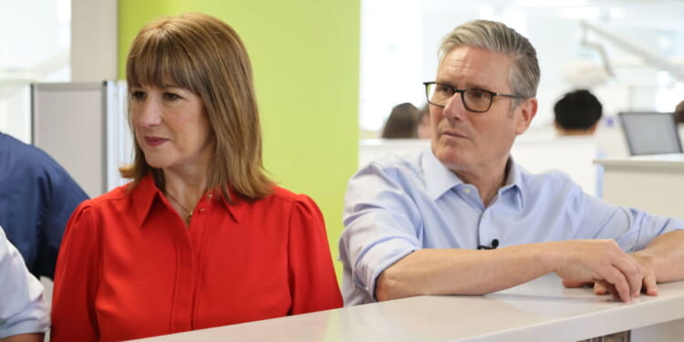 Dire polling for Keir Starmer shows the three fiascos stand out | Politics | News