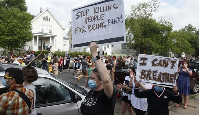 Finally. Pro-BLM FBI Agents Find Out Over the Infamous Photo of Them Kneeling for Protestors – RedState