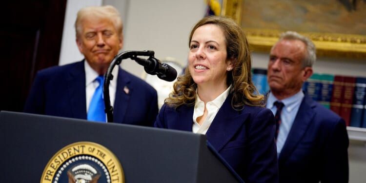 HHS Official Responds to Pregnant Women Popping Tylenol