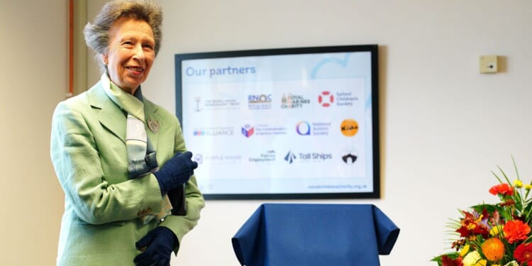 Princess Anne speaks out on sending children to boarding school | Royal | News