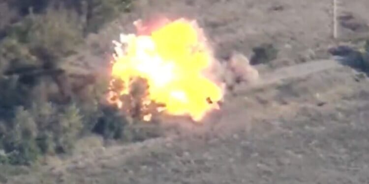 Putin army in crisis as more than 1,000 wiped out in Ukraine counterattack | World | News