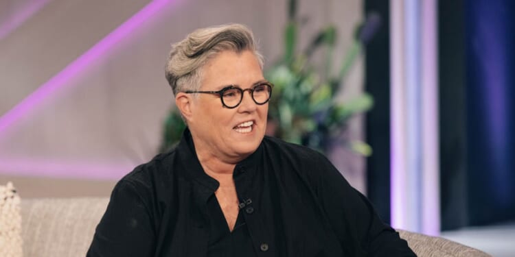 Rosie O’Donnell Can’t Figure Out Why Her Therapist Isn’t Panicking About Trump