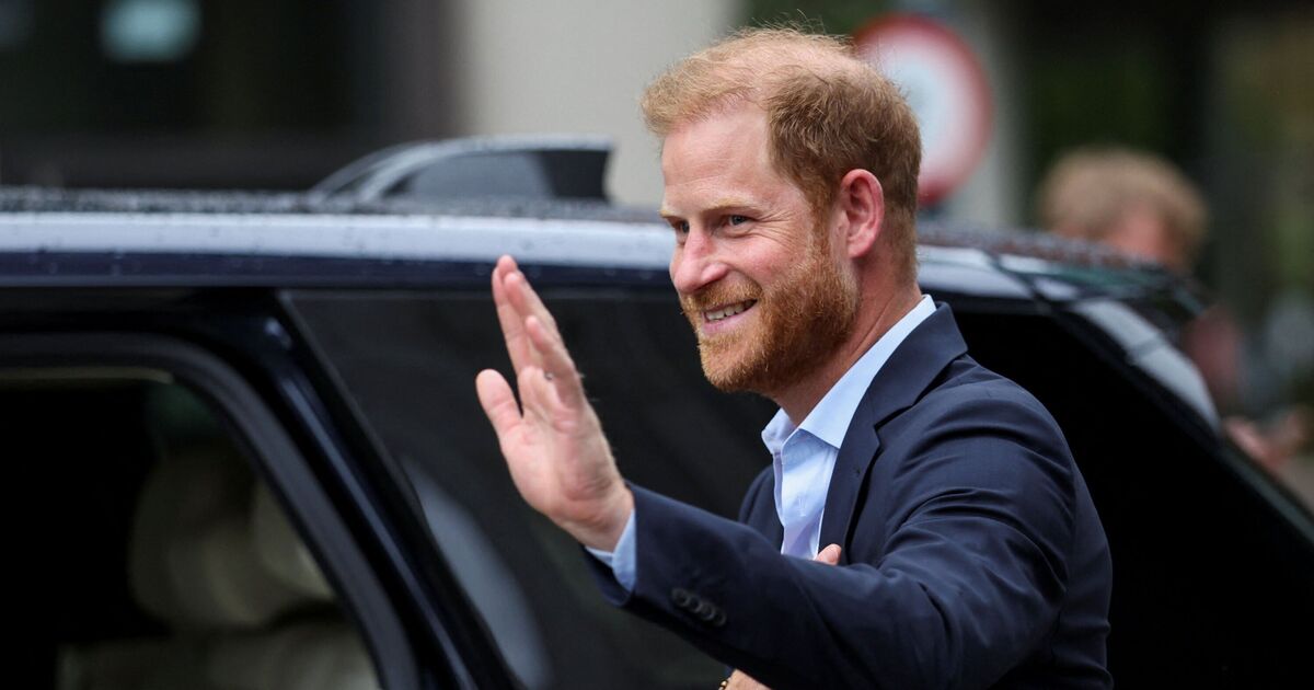 Royal Family LIVE: King issued 'stability' warning as Harry's 'popularity' sparks concerns | Royal | News