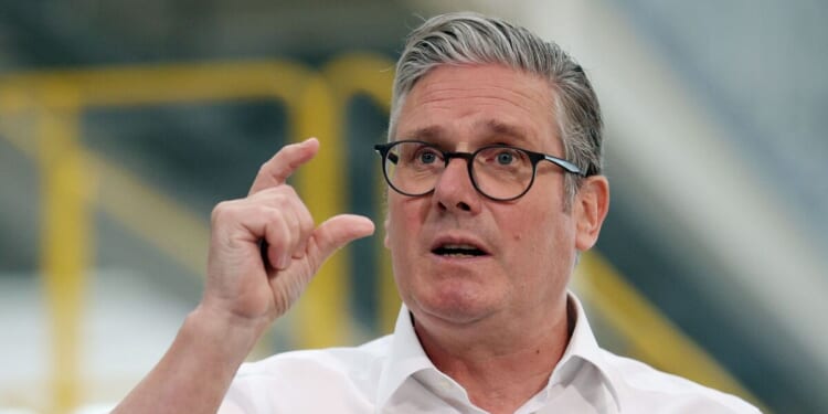 Starmer makes bombshell admission over unfettered migration | UK | News