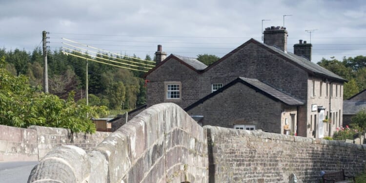 The tiny and picturesque village that’s the most central in the UK | UK | News