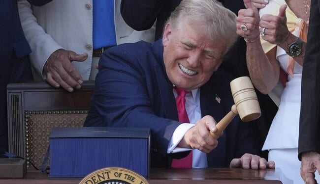 Trump Agrees to Meet Schumer and Jeffries to Stave Off Shutdown That Trump Just Might Want – RedState