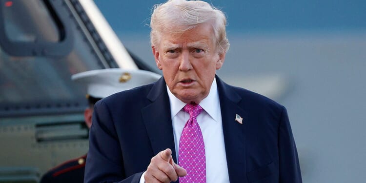 Trump Signs Memo on Dismantling Antifa, Leftist Terrorism