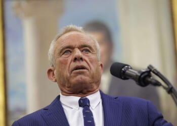 Trump and RFK Jr. tell pregnant women not to take Tylenol