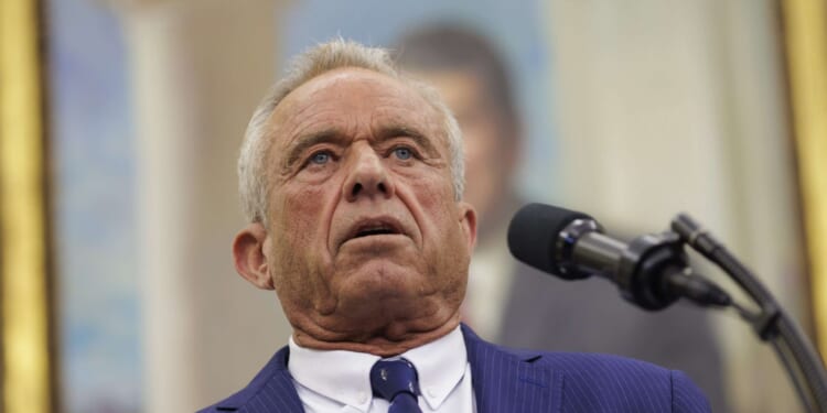 Trump and RFK Jr. tell pregnant women not to take Tylenol