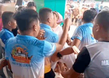 Philippines rocked by ANOTHER huge earthquake just hours after 7.4 magnitude tremmor sparked tsunami warnings