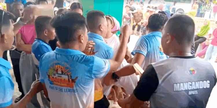 Philippines rocked by ANOTHER huge earthquake just hours after 7.4 magnitude tremmor sparked tsunami warnings