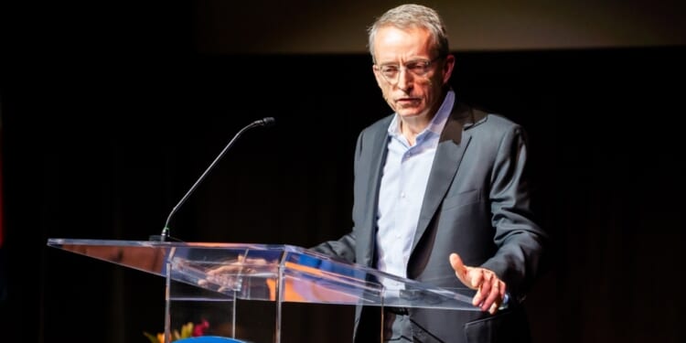 Former Intel CEO Pat Gelsinger urges Christians to harness AI