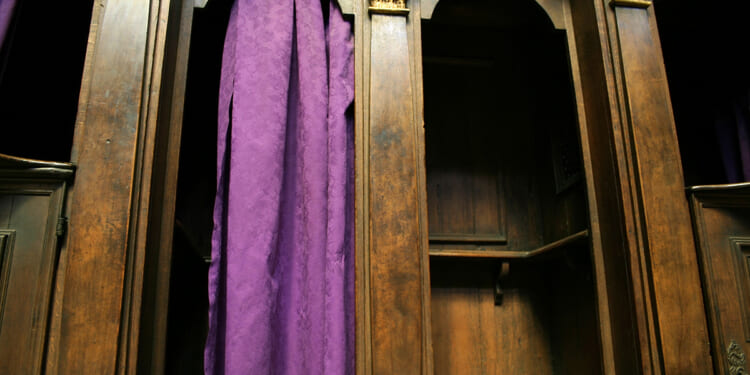 Washington drops lawsuit to require priests to report confessions