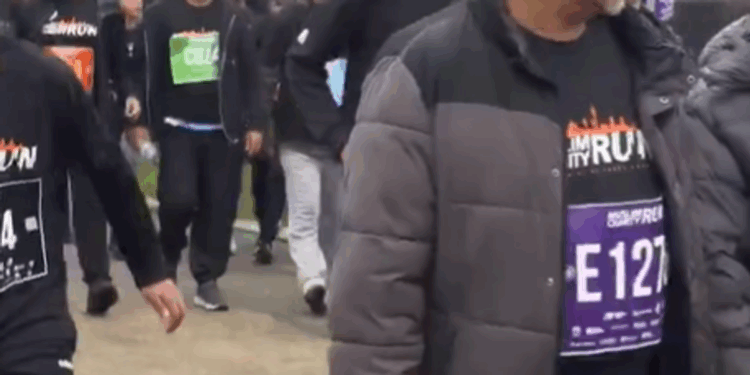 Muslim mayor hails ‘truly inspiring’ charity fun-run after women and girls banned from taking part