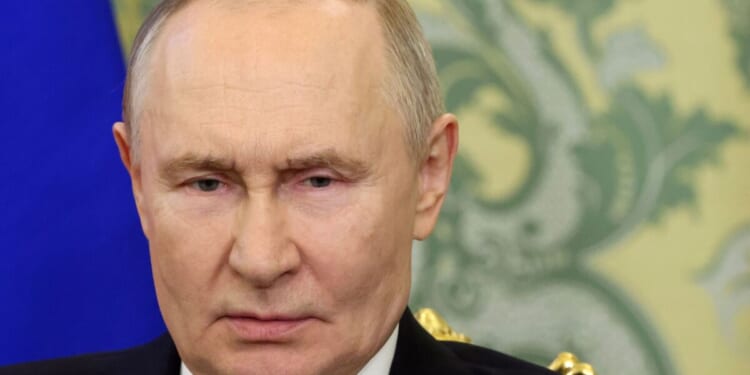 Russia economy meltdown as energy chief reveals dire state of industry | World | News