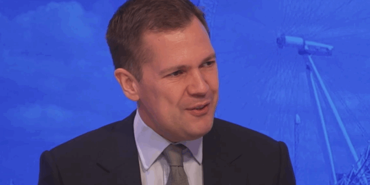 Maccabi Tel Aviv fan ban: Robert Jenrick unleashes explosive rant at Sir Keir Starmer