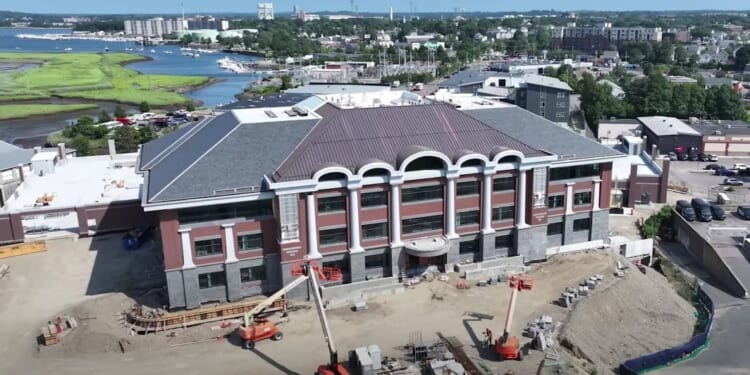 Massachusetts court blocks Catholic statues from gov't building