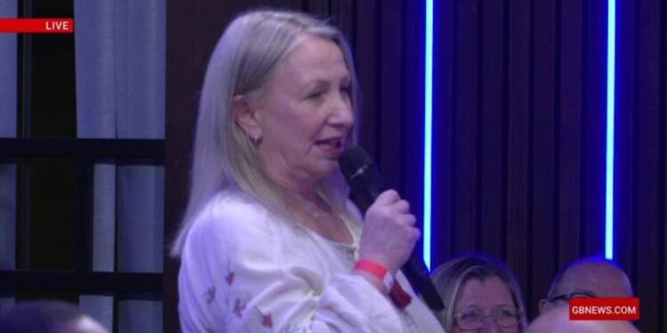 GB News audience member hits out at male prisons offering 'wigs and makeup' to trans inmates