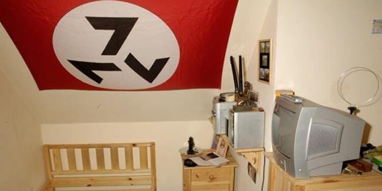 Neo-Nazi paedophile who planned race war jailed over gunpowder plot | UK | News