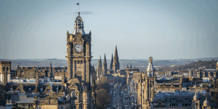 When do the clocks go back? Why one UK landmark's time will be WRONG