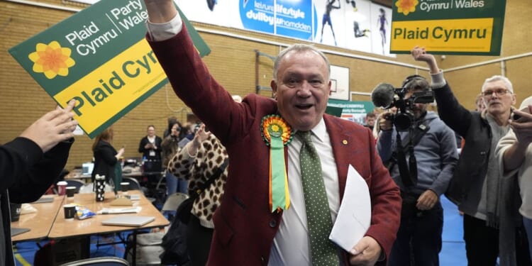 Caerphilly by-election: Watch moment Labour crumbles in Caerphilly as Plaid's Lindsay Whittle hails victory