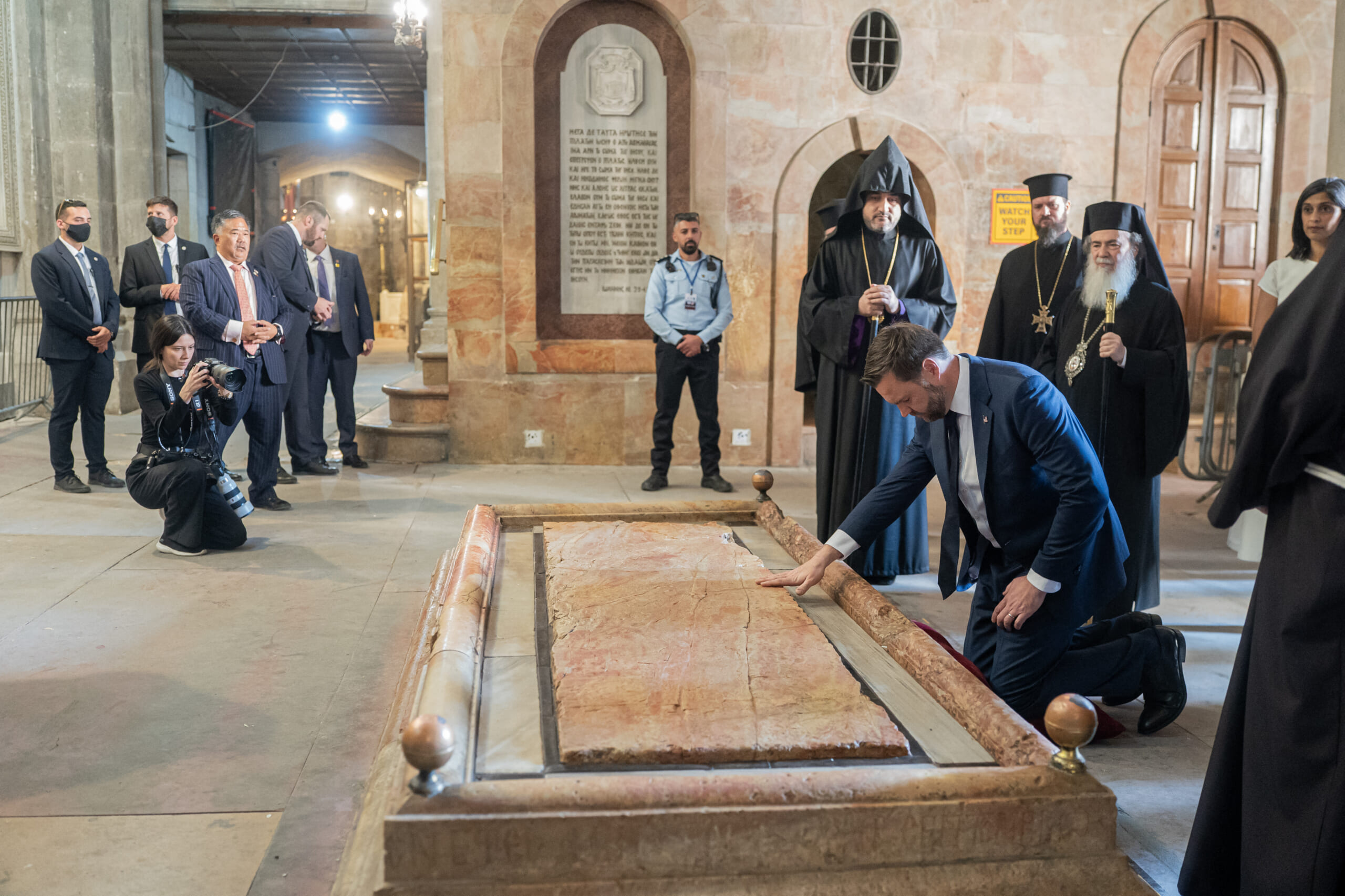 Vance attends private mass at Church of Holy Sepulchre