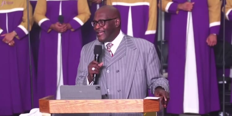 Marvin Winans responds to video showing him correcting woman
