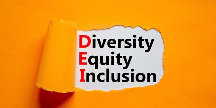 Calif. Univ drops race-base scholarship