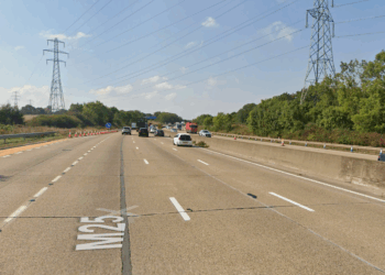 Eight people arrested after migrants found hiding in lorry on major UK motorway