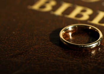 Abuse suffered by divorced clergy spouses ‘not taken seriously’ by the Church, survey suggests