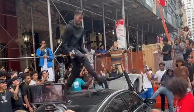 Again? Another Leftist Agitator Calls for Violence – RedState