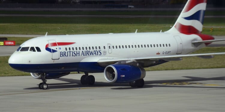 British Airways flight makes chaotic emergency landing as passengers 'inhale smoke' | World | News