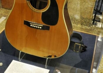 Country Star ‘Scared’ Following Backlash to His Anti-ICE Song, Backpedals Furiously With New Statement – RedState