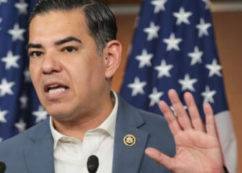 Democrats’ Plan for ‘Master ICE Tracker’ Draws GOP Fire