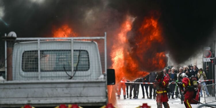 France explosions LIVE: Paris burns as blasts rock capital near PM's office | World | News