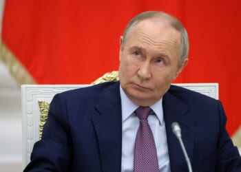 Frustrated Russians Should Drive Putin Into Peace Talks