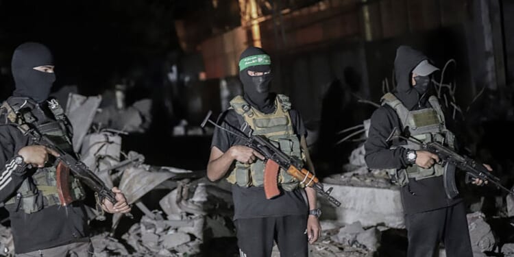 Hamas Won’t Commit To Disarmament, Defends Public Executions