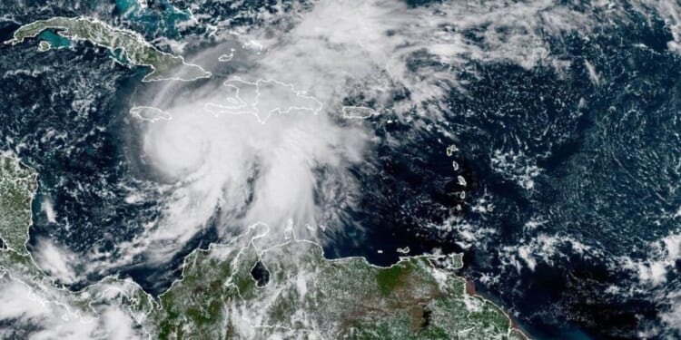 Hurricane Melissa 'rapidly intensifies' as holiday spot braces for 25in of rain | World | News