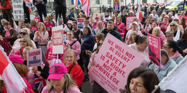 I was at the the anti-migrant hotel march in London - branding them 'racist' is absurd | UK | News